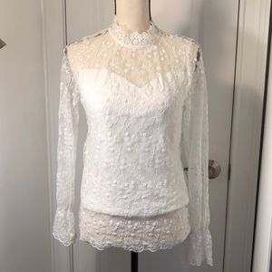 White lace long sleeve blouse